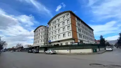 Erzincan'da Çatıdan Düşen İşçi Hayatını Kaybetti