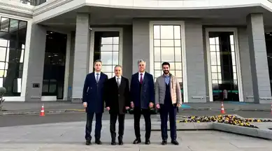 Erzincan Sağlık Müdürü Bakanlık'ta Görüşmeler Yürüttü