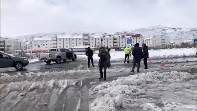 Doğu Anadolu Bölgesi'nde Kar Yolu Açıldı