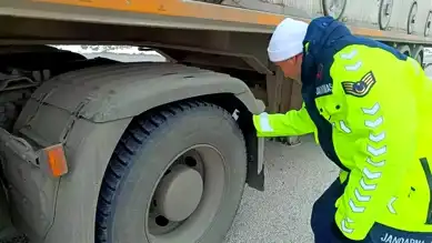 Doğu Anadolu Bölgesinde Kış Lastiği Denetimleri Başladı