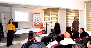 Erzincan'da Koruyucu Aile Modeli Tanıtıldı