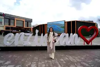 Simge Şahin, Yeni Klip İçin Ergan Dağı'nı Seçti!