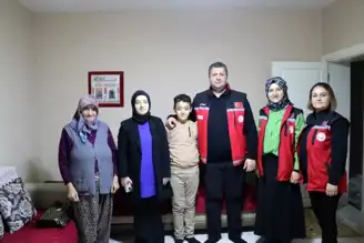Yaşlı Bir Kadına Sıcak Ziyaret