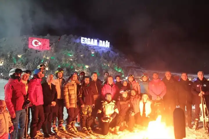 Dağ Kayak Merkezi Sezonunu Açtı