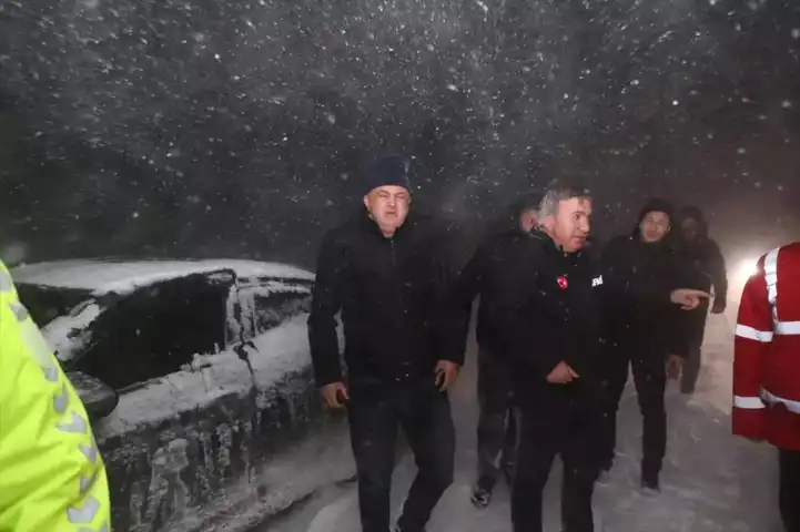 Doğu Anadolu'da Yollar Kapandı!