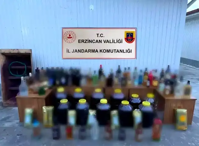 Erzincan'da Kaçak Alkol Baskını: 5 Gözaltı