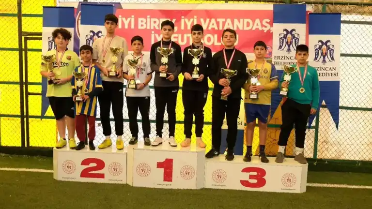 Penaltı Heyecanı Erzincan'ı Sarmadı!