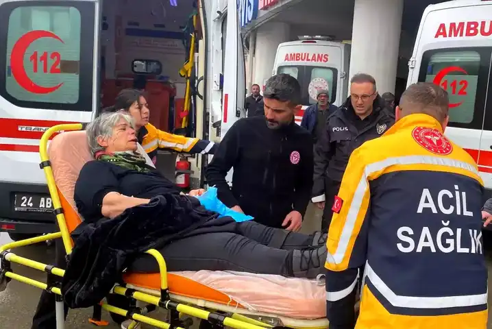 Erzincan'da Otobüs Kazası: 31 Yaralı