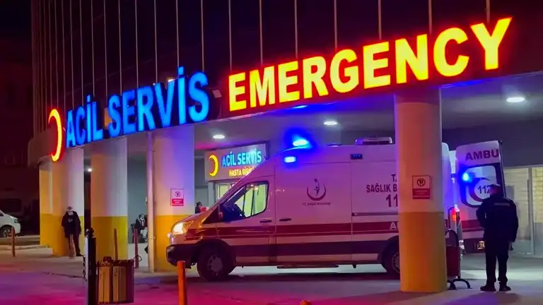 Erzincan'da Servis Kazası: 11 Yaralı