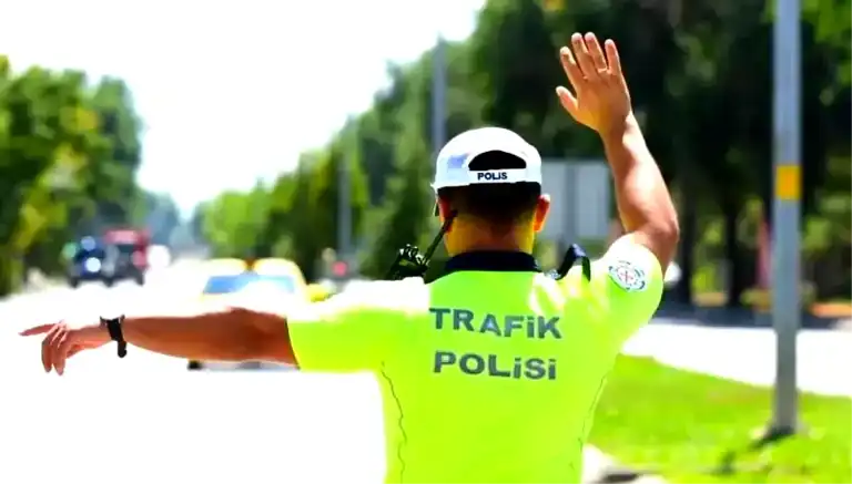 Refahiye'de Otobüslerde Trafik Denetimi: 2 Sürücüye Ceza