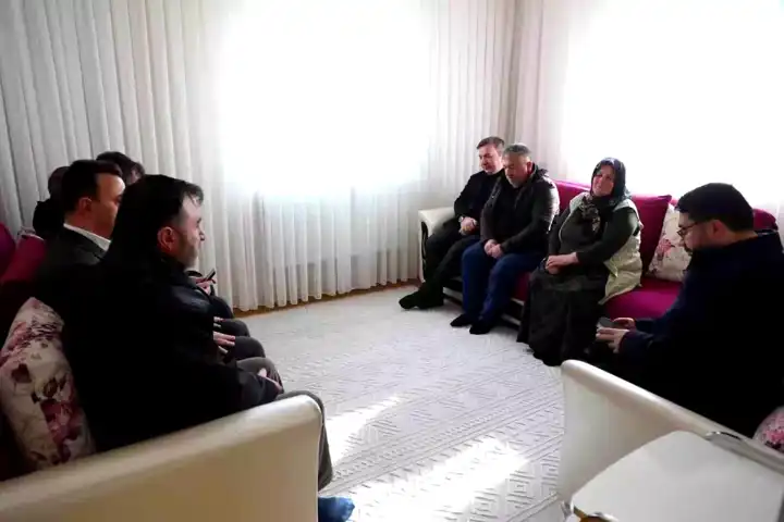 Vali Aydoğdu, Şehit Salih Ay'ı Anıyor